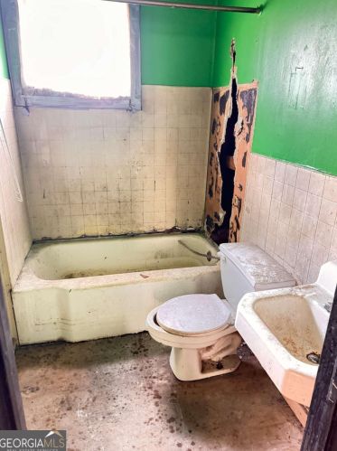 145 Brownlee Rd, Atlanta GA 30311-2226 exterior