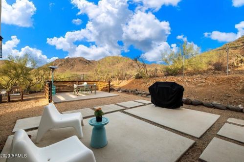 330 Cinnabar Ave, Phoenix, AZ 85021-2444