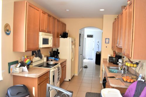 2402 Santos Dr, Fort Pierce, FL 34952-8038