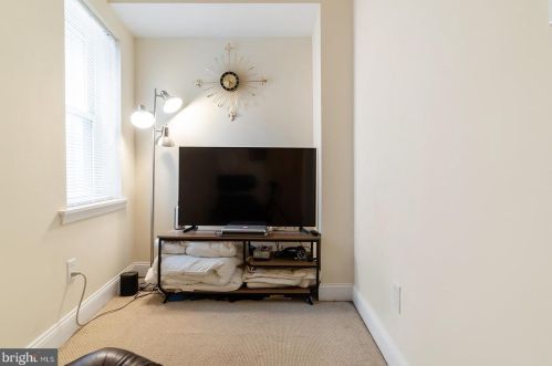 2572 Collins St, Philadelphia PA 19134-3710 exterior