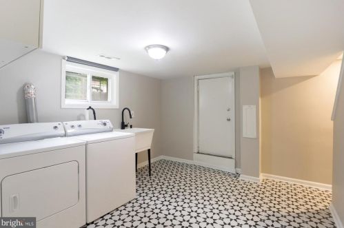 6409 Eastern Ave, Silver Spring MD  20912-4728 exterior