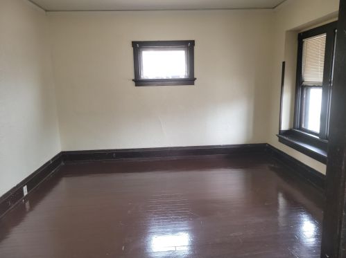 3749 27th St, Milwaukee, WI 53221-1304