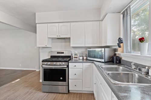 4625 74, Milwaukee WI 53218-4750 exterior