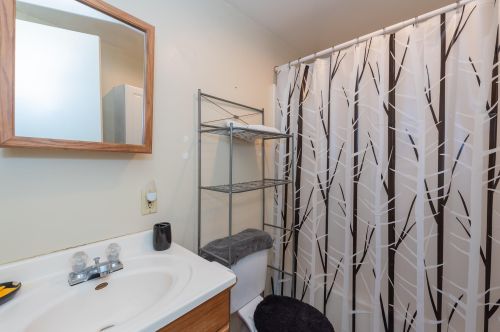 2304 Howden St, Meskegon MI 49444-1611 exterior