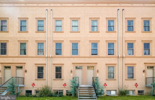 2012 Girard Ave, Philadelphia PA 19130-1421 exterior