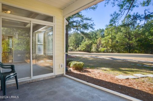 22 Canters Cir, Bluffton SC 29910-7613 exterior