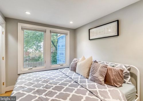 1530 Levis St, Washington DC 20002-2913 exterior