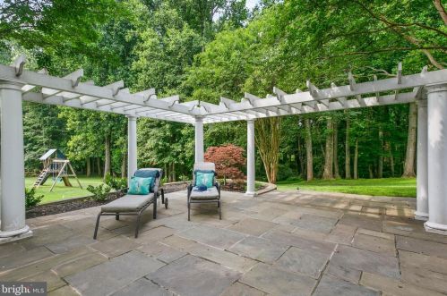 15173 Sapling Rdg Dr, Dayton MD 21036-1259 exterior