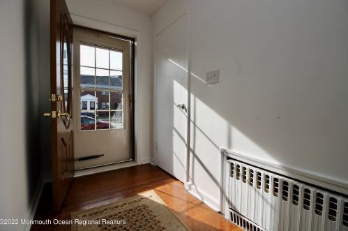 127 Charlton Ave, Hasbrouck Heights NJ 07604-1507 exterior