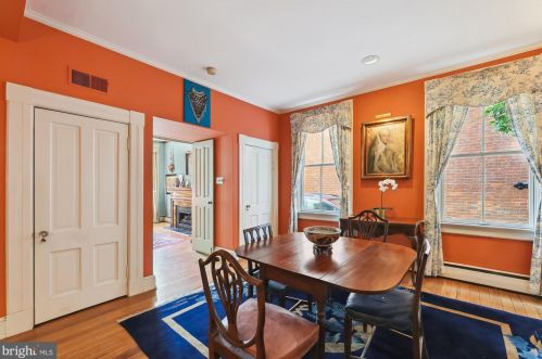 311 5 St, Washington DC 20003-1104 exterior