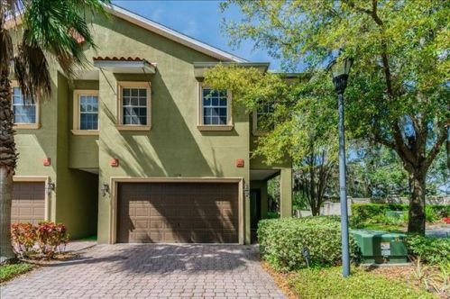 11518 Bellamar St, Tampa, FL 33637-1933