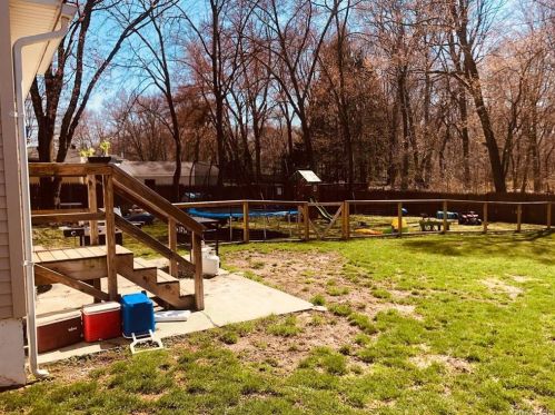 9 Jackson Rd, Poughkeepsie NY 12603-5825 exterior