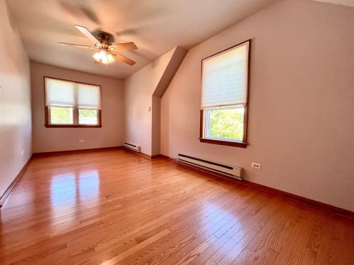 9308 Trumbull Ave, Chicago IL 60655-3326 exterior