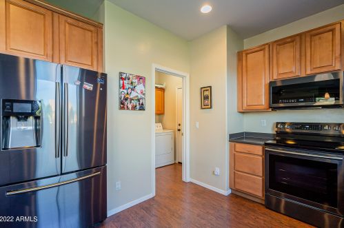 2334 Carter Rd, Phoenix AZ 85041-6057 exterior