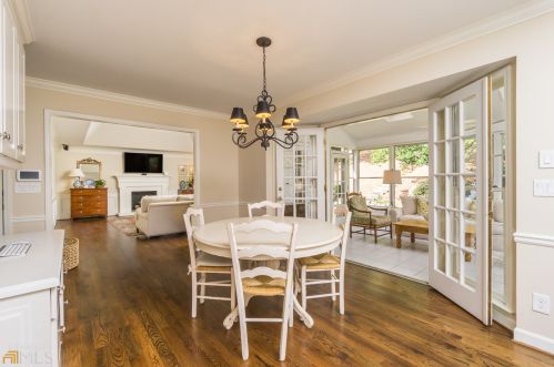 7710 Dunvegan Close, Atlanta GA 30350-5504 exterior