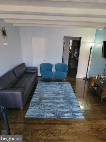 6312 10th St, Philadelphia PA 19141-3804 exterior