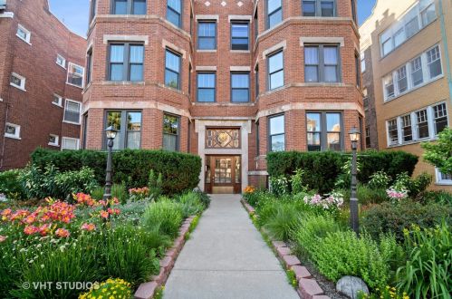 1056 North Shore Ave, Chicago, IL 60626-4616