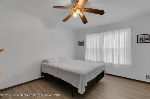 99 4 Winds Dr, Middletown NJ 07748-3134 exterior