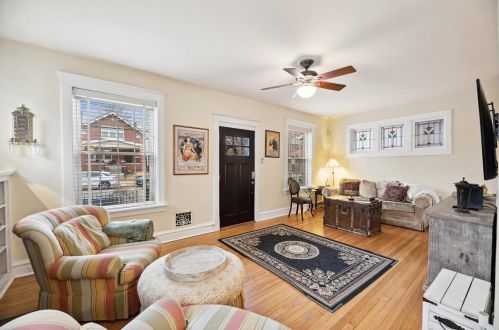 1044 Louisville Ave, Saint Louis, MO 63139-3308