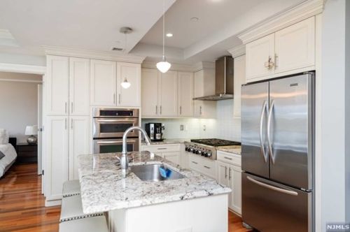 53 Eton Row, Union City NJ 07086 exterior