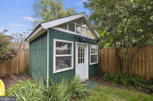 14921 Clavel St, Rockville MD  20853-1545 exterior