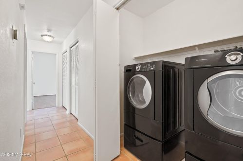 9062 Ironbark St, Tucson AZ  85747-5318 exterior