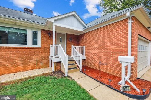 5117 Mount Vernon Memorial Hwy, Alexandria VA  22309-3319 exterior