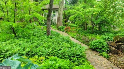 94 Eldrid Dr, Silver Spring MD 20904-2910 exterior