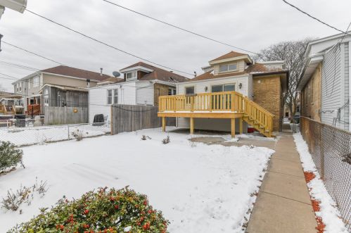 7810 Cressett Dr, Chicago IL  60707-1344 exterior