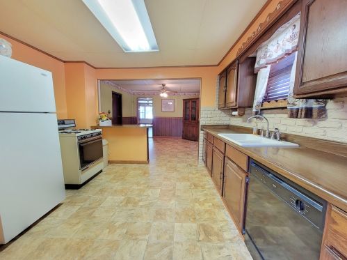 829 34 St, Chicago IL 60608-6703 exterior