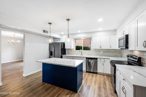 3411 Camino Suerte, Tucson AZ  85750-2750 exterior