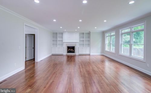 293 Riverside Dr, Princeton NJ 08540-4017 exterior