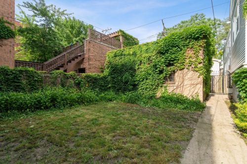 3341 Hamilton Ave, Chicago IL 60608-6036 exterior