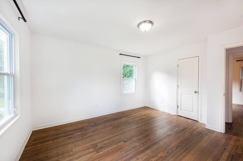 1385 Centra Villa Dr, Atlanta GA  30311-3423 exterior