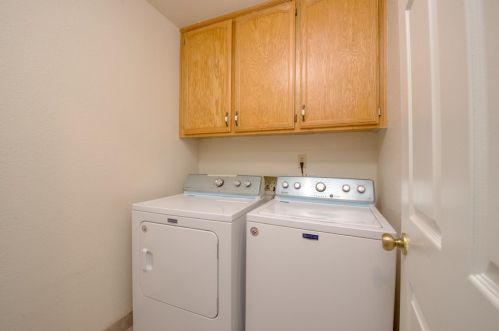 3927 Paula Ct, Turlock CA  95382-8507 exterior