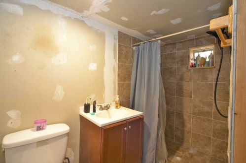 5040 Avers Ave, Chicago IL 60625-6012 exterior