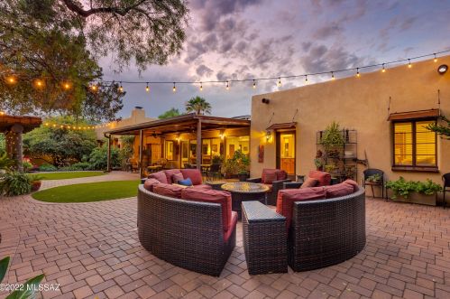 2100 4 St, Tucson AZ 85705-7806 exterior