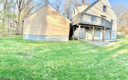 49 Woodland Ave, Whippany NJ  07981-1121 exterior