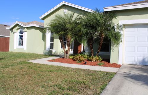 3857 Hainlin St, Fort Pierce, FL 34953-4049