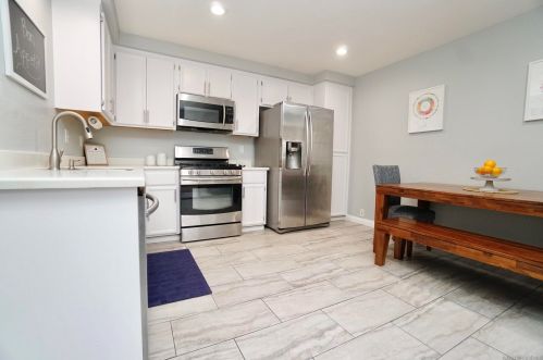 10860 Caravelle Pl, San Diego CA 92124-2039 exterior