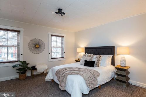 249 New Holland Ave, Lancaster PA 17602-2301 exterior