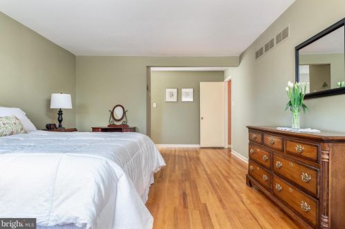 119 Brent Dr, Media PA 19086-6610 exterior