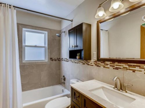 143 22nd Ave, South Saint Paul MN 55075-5846 exterior