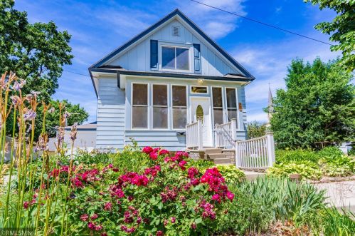 308 1st St, Chaska MN  55318-2905 exterior