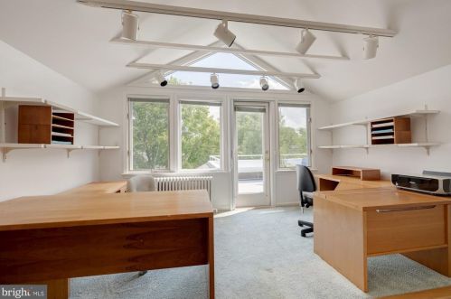 3928 Livingston St, Washington DC 20015-2921 exterior