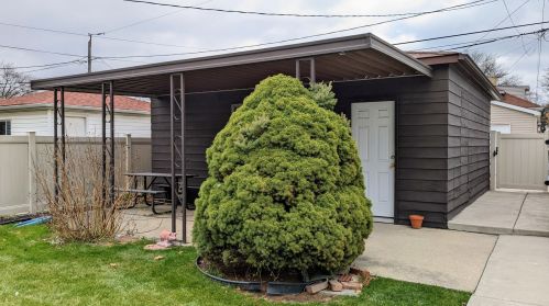 4535 Mason Ave, Chicago IL  60630-3142 exterior