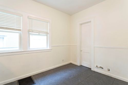 1000 Tamarack Ave, Grand Rapids MI 49504-3038 exterior