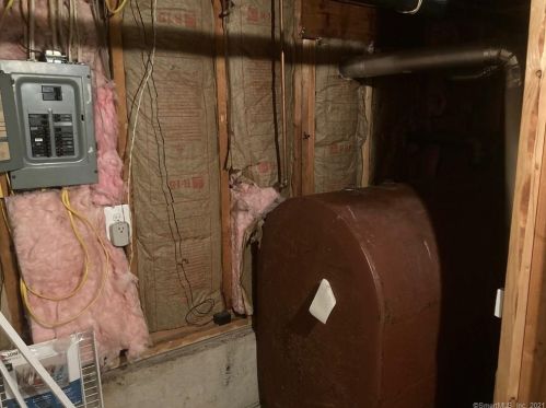 315 Litchfield Rd, Torrington CT 06791-2101 exterior