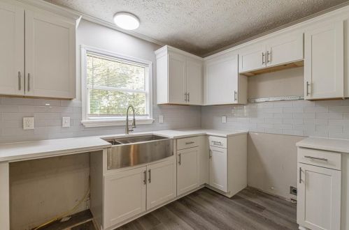 3250 Mount Gilead Rd, Atlanta GA  30311-5202 exterior