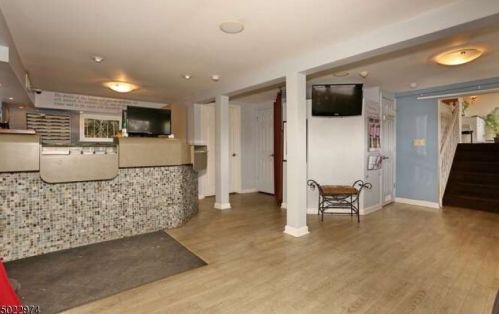 234 Mclean Blvd, Paterson NJ 07504-1235 exterior